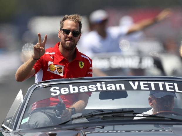 Foto zur News: Die schlechte Nachricht laut Vettel: "Ferrari-Updates funktionieren nicht"