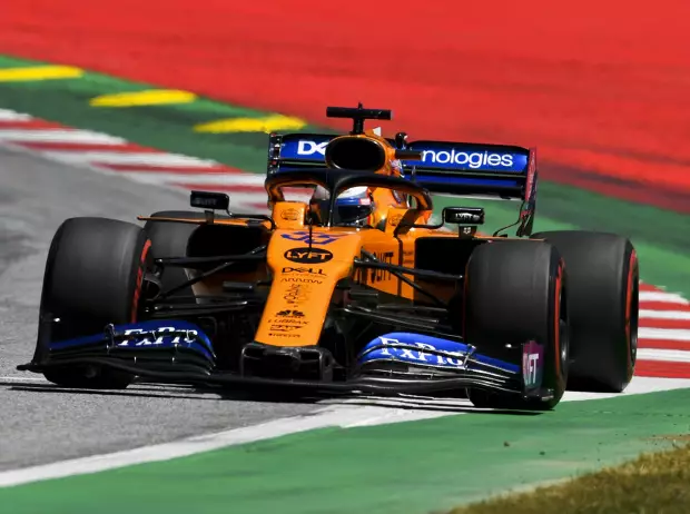 Foto zur News: Carlos Sainz opfert sich: Lando Norris ins Q3 gezogen