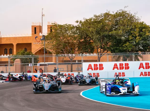 Foto zur News: Wer sollte über die Zukunft der Formel 1 entscheiden?