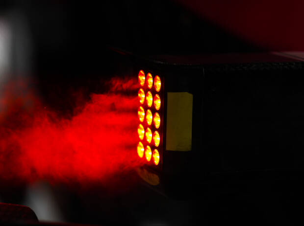 Foto zur News: Frontflügel, Lichtsignale, Auslaufzonen: So soll die Formel 1 sicherer werden