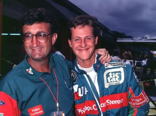 Foto zur News: Eddie Jordan: Hamilton wäre besser als 