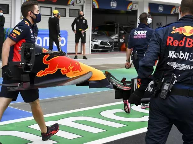 Foto zur News: Christian Horner: "Max hat sich redlich bemüht, einen Crash zu bauen"