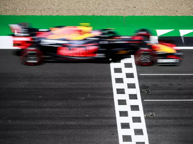 Foto zur News: Halbe Sekunde hinter Verstappen: Druck auf Albon steigt in Silverstone weiter