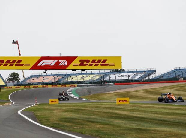Carlos Sainz, Lewis Hamilton, Alexander Albon Carlos Sainz, Lewis Hamilton, Alexander Albon