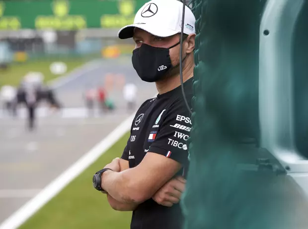 Foto zur News: Kein Angriff auf Hamilton: Das steckt hinter kritischem Bottas-Funkspruch