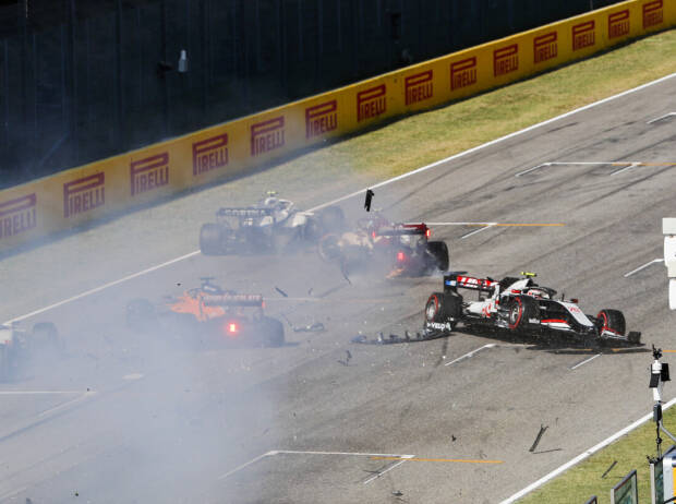 Carlos Sainz, Kevin Magnussen Carlos Sainz, Kevin Magnussen