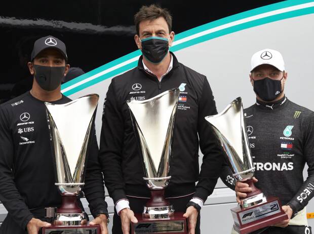 Lewis Hamilton, Toto Wolff, Valtteri Bottas Lewis Hamilton, Toto Wolff, Valtteri Bottas