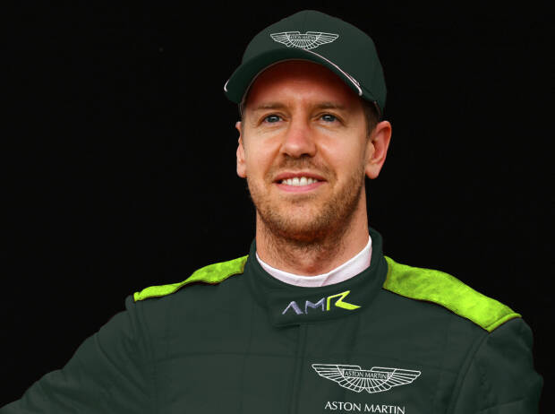 Sebastian Vettel im möglichen Outfit von Aston Martin 2021 (Fotomontage) Sebastian Vettel im möglichen Outfit von Aston Martin 2021 (Fotomontage)