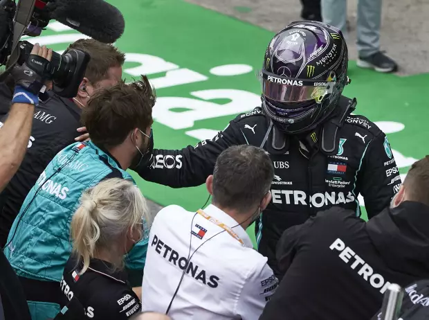 Foto zur News: Lewis Hamilton: 92. Sieg einer der "ganz, ganz großen" Momente