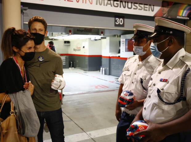 Foto zur News: Romain Grosjean: Emotionales Treffen mit Bahrains Sicherheitscrew