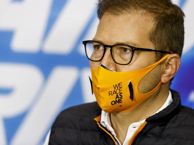 Foto zur News: McLaren: Späte Safety-Car-Phase bremste Carlos Sainz "auf der Jagd" aus
