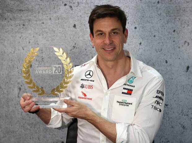 Foto zur News: Lewis Hamilton und Mercedes als Fahrer/Team des Jahres ausgezeichnet