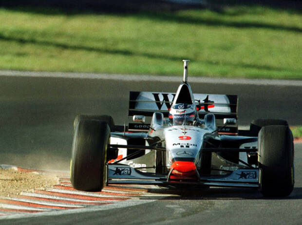 Foto zur News: McLaren 1997: Wie ein Foto ein geheimes Bremspedal aufdeckte