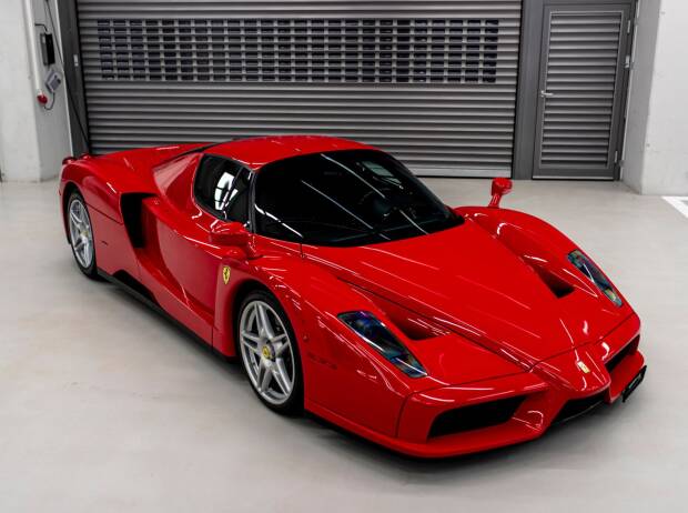 Foto zur News: Von Ferrari bis BMW: Sebastian Vettel verkauft Autos aus Privatsammlung