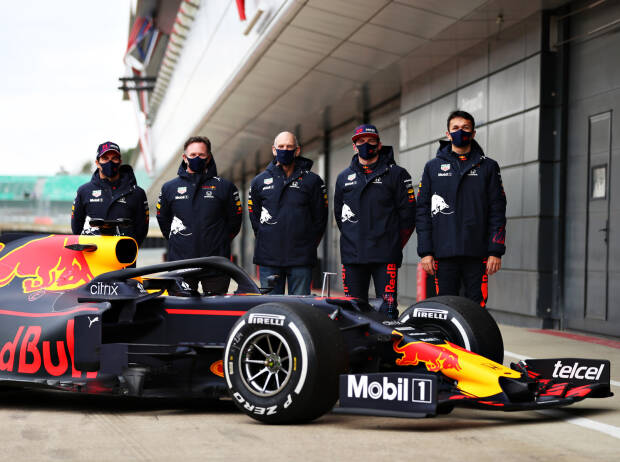 Sergio Perez, Christian Horner, Adrian Newey, Max Verstappen, Alexander Albon Sergio Perez, Christian Horner, Adrian Newey, Max Verstappen, Alexander Albon