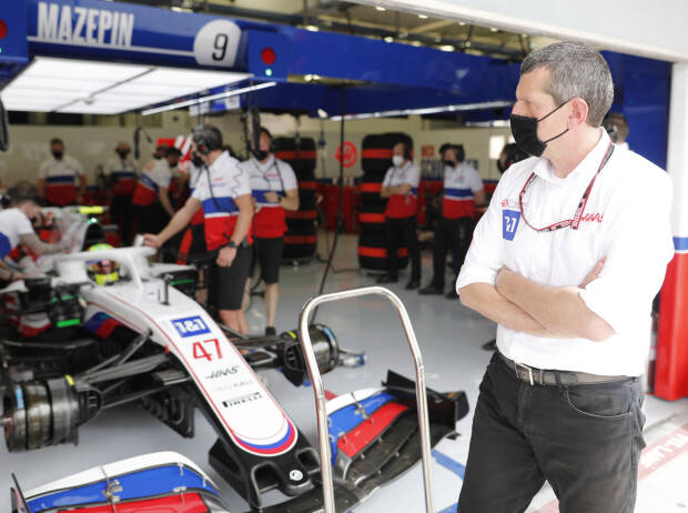 Mick Schumacher, Günther Steiner Mick Schumacher, Günther Steiner