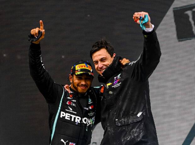 Lewis Hamilton, Toto Wolff Lewis Hamilton, Toto Wolff