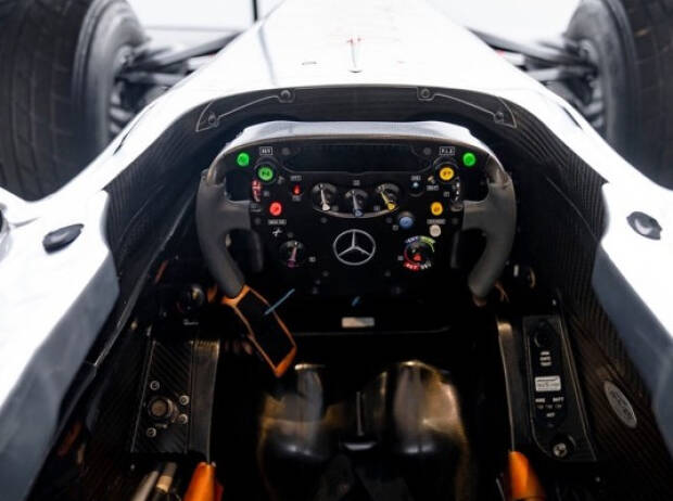 Foto zur News: "Schnäppchen" für die Garage: Hamiltons 2010er-McLaren unterm Hammer!