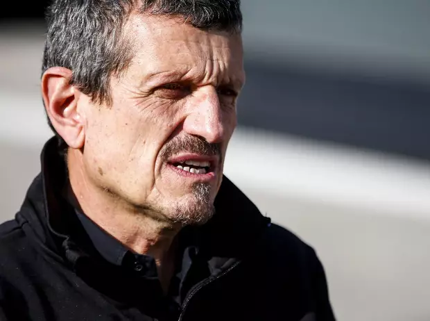 Foto zur News: "Zu häufig und zu heftig": Günther Steiner hat die Nase voll von Unfällen