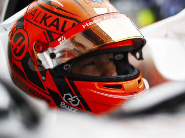 Formel-1-Fahrer Nikita Masepin im Cockpit seines Haas VF-21 beim Österreich-Grand-Prix 2021 in Spielberg