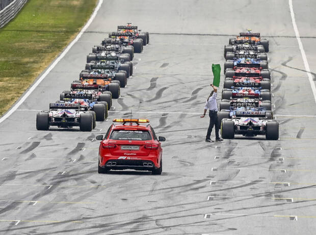 Start zum Grand Prix von Österreich auf dem Red-Bull-Ring in Spielberg 2021 Start zum Grand Prix von Österreich auf dem Red-Bull-Ring in Spielberg 2021