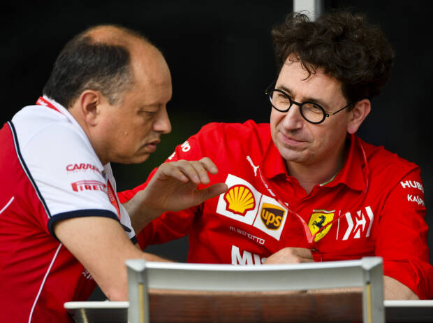 Frederic Vasseur und Mattia Binotto im Gespräch