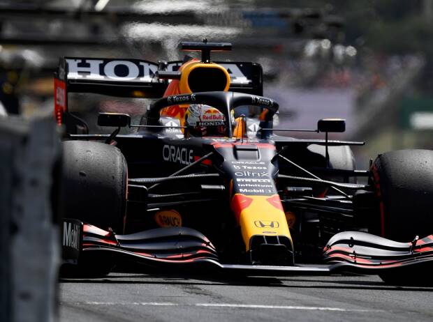 Max Verstappen im Red-Bull-Honda RB16B beim Grand Prix von Ungarn der Formel 1 2021 auf dem Hungaroring bei Budapest