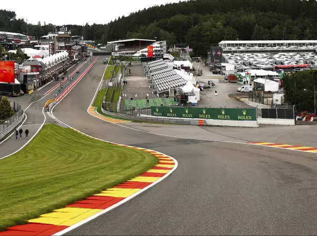 Foto zur News: Diskussion um Eau Rouge: Ist die legendäre Kurve noch zeitgemäß?