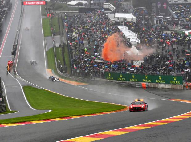 Max Verstappen, George Russell Max Verstappen, George Russell