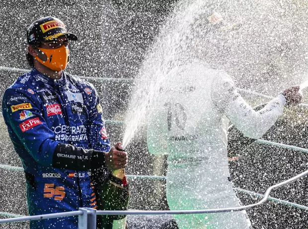 Foto zur News: Sainz vor Monza-Premiere in Rot: Eine Erinnerung "fürs ganze Leben"