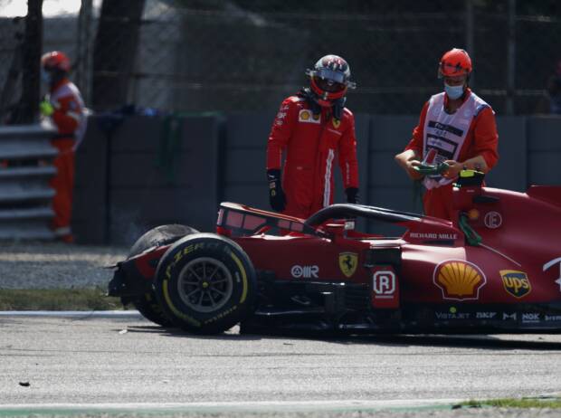 Carlos Sainz nach seinem Unfall im Training in Monza Carlos Sainz nach seinem Unfall im Training in Monza