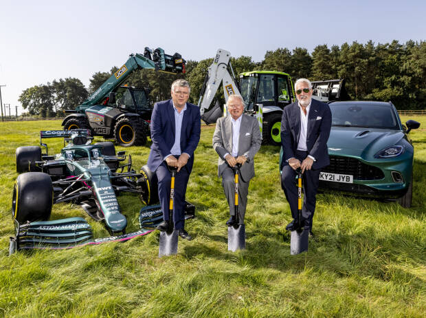 Otmar Szafnauer und Lawrence Stroll beim Spatenstich für die neue Formel-1-Fabrik des Aston-Martin-Teams in Silverstone Otmar Szafnauer und Lawrence Stroll beim Spatenstich für die neue Formel-1-Fabrik des Aston-Martin-Teams in Silverstone