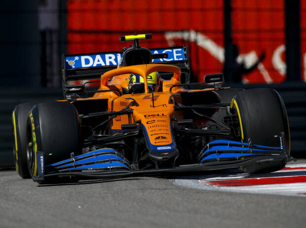 Lando Norris (McLaren MCL35M) im Training der Formel 1 in Sotschi 2021