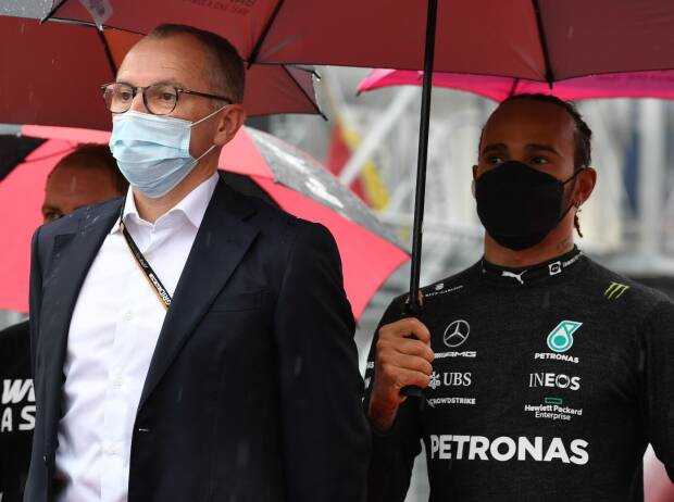 Formel-1-Boss Stefano Domenicali und Mercedes-Pilot Lewis Hamilton