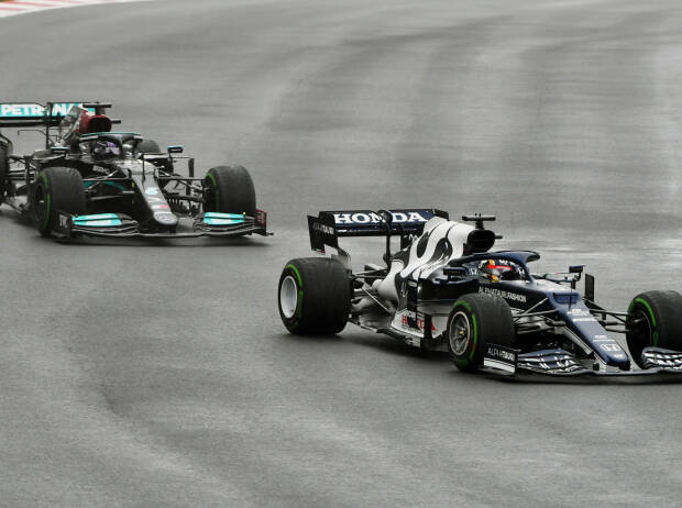 Yuki Tsunoda, Lewis Hamilton Yuki Tsunoda, Lewis Hamilton