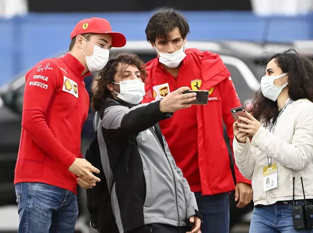 Foto zur News: Carlos Sainz exklusiv: Wie sich sein Leben als Ferrari-Fahrer verändert hat