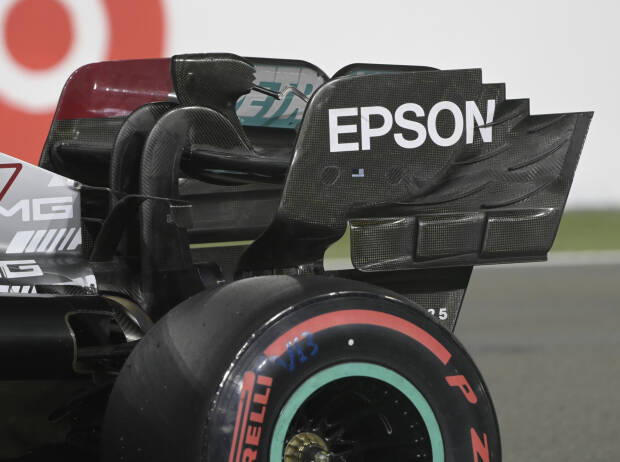 Heckflügel am Mercedes F1 W12 von Valtteri Bottas, Grand Prix von Katar 2021