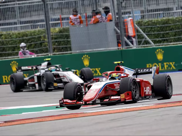 Foto zur News: Zweites Alpine-Cockpit 2023: Kein Kampf Fernando Alonso vs. Oscar Piastri