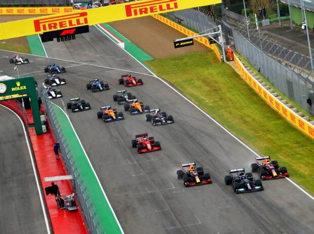 Neustart beim Formel-1-Rennen in Imola 2021 Neustart beim Formel-1-Rennen in Imola 2021