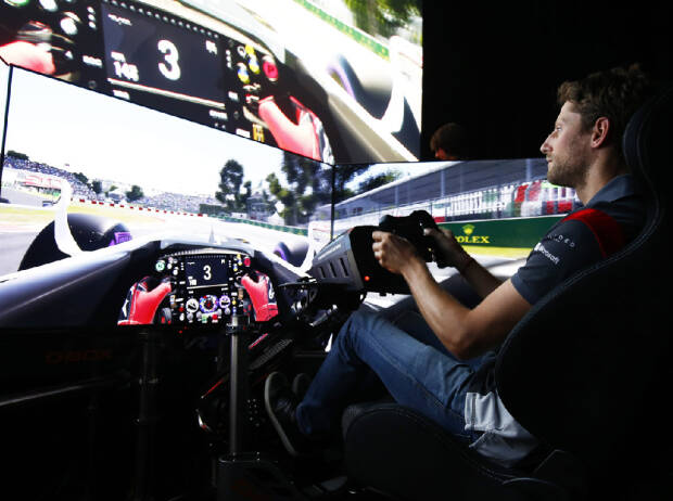 Romain Grosjean führt die Formel-1-Strecke von Kanada im Simulator