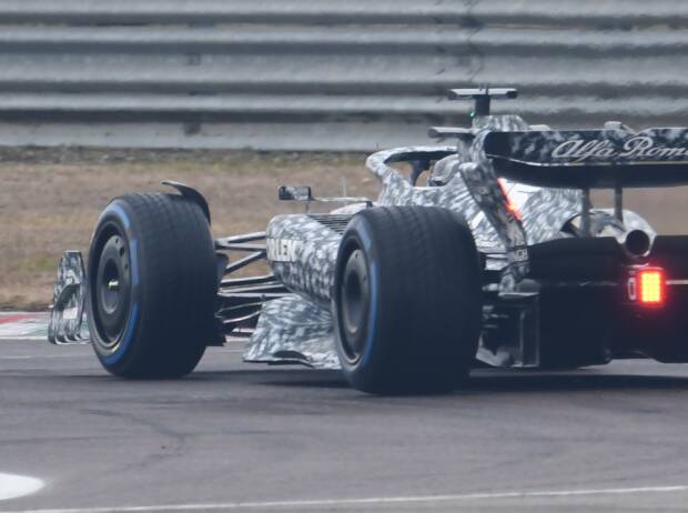 Der neue Alfa Romeo C42 beim Shakedown in Fiorano vor der Formel-1-Saison 2022 Der neue Alfa Romeo C42 beim Shakedown in Fiorano vor der Formel-1-Saison 2022
