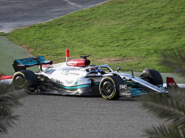 George Russell (Mercedes W13) bei den Formel-1-Testfahrten in Bahrain 2022