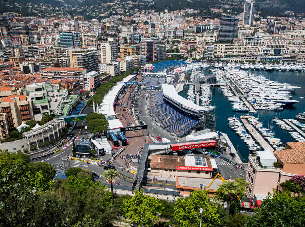 Foto zur News: Busfahrt "sinnvoller als Simulator": Vettel über Monaco-Vorbereitung 2022