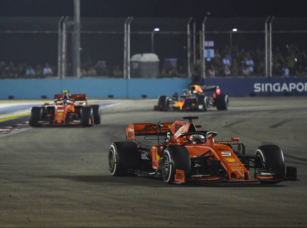 Sebastian Vettel, Charles Leclerc, Max Verstappen beim Formel-1-Rennen in Singapur 2019 Sebastian Vettel, Charles Leclerc, Max Verstappen beim Formel-1-Rennen in Singapur 2019
