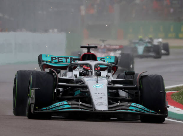 George Russell (Mercedes W13) beim Formel-1-Rennen in Imola 2022