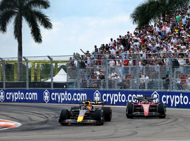 Foto zur News: Führungswechsel in Miami: Warum sich Leclerc nicht verteidigt hat