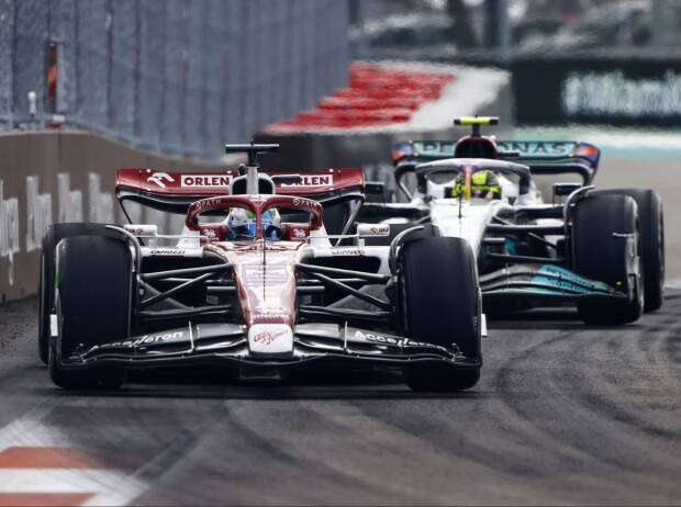Valtteri Bottas, Lewis Hamilton Valtteri Bottas, Lewis Hamilton