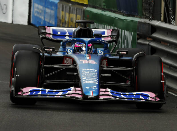 Fernando Alonso (Alpine A522) im Qualifying zum Formel-1-Rennen in Monaco 2022