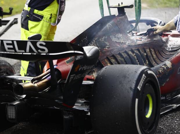 Foto zur News: Carlos Sainz: Streckensicherung hätte schneller sein müssen