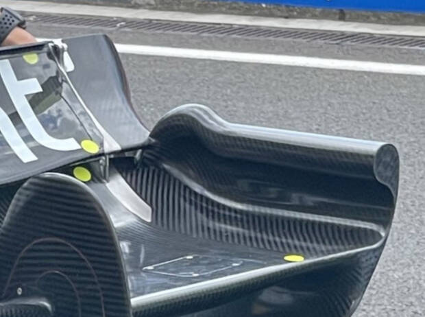 Foto zur News: Aston Martin: Neuer Heckflügel gegen den Geist des Formel-1-Reglements